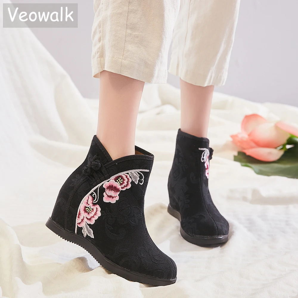 

Женские осенние жаккардовые ботильоны Veowalk из хлопчатобумажной ткани, удобные ботинки на скрытой платформе 7 см, обувь с китайской вышивкой