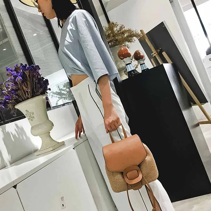 

Bohemian Women's Backpack Woven Flip Handbags Female Straw Fashion Backpacks Designer Shoulder Bag Shopper Summer Beach Bags