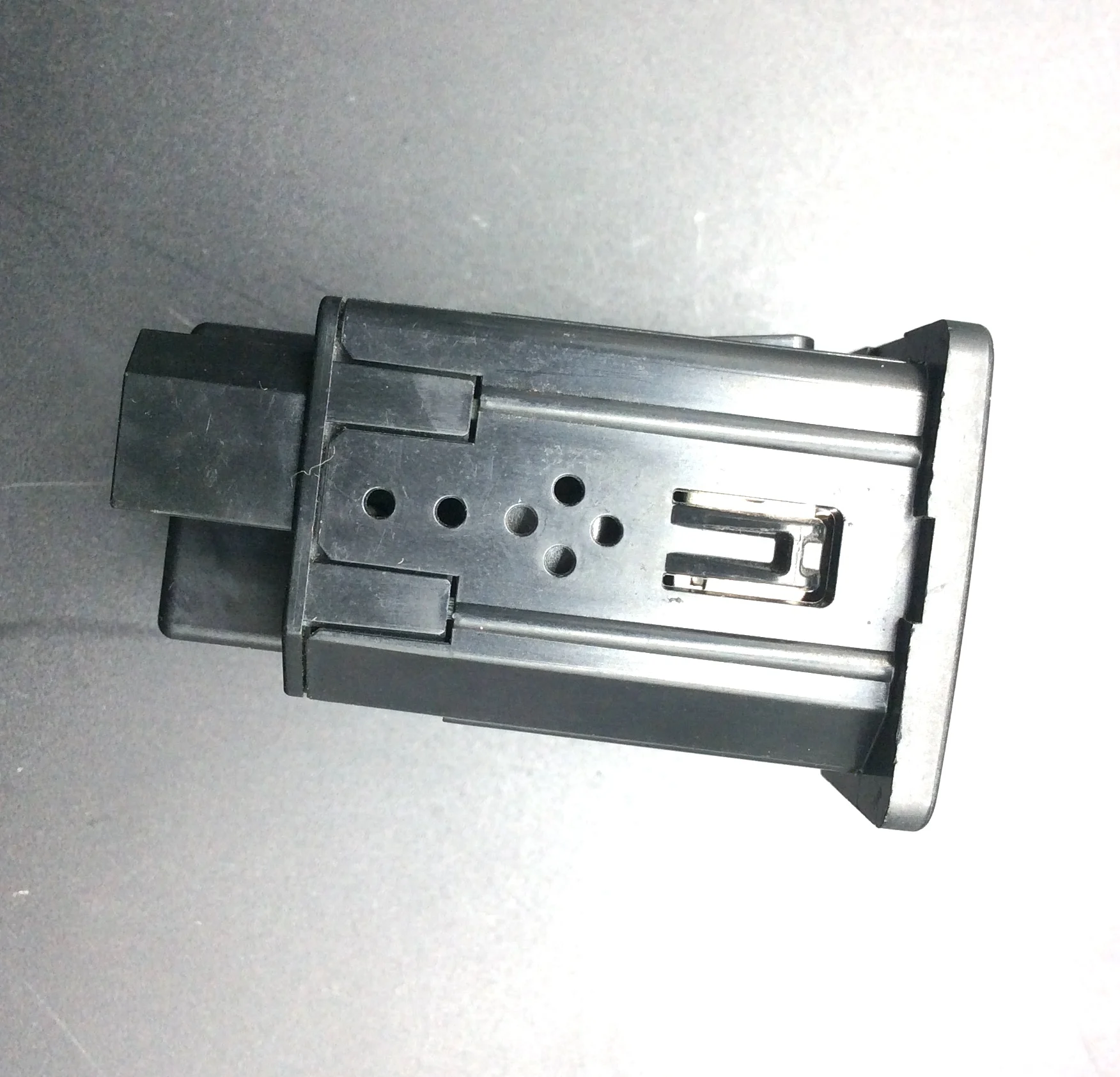 

for Ford New Mondeo Kuga Edge Lincoln SD audio input dual USB interface MKC multimedia box module SYNC3 2