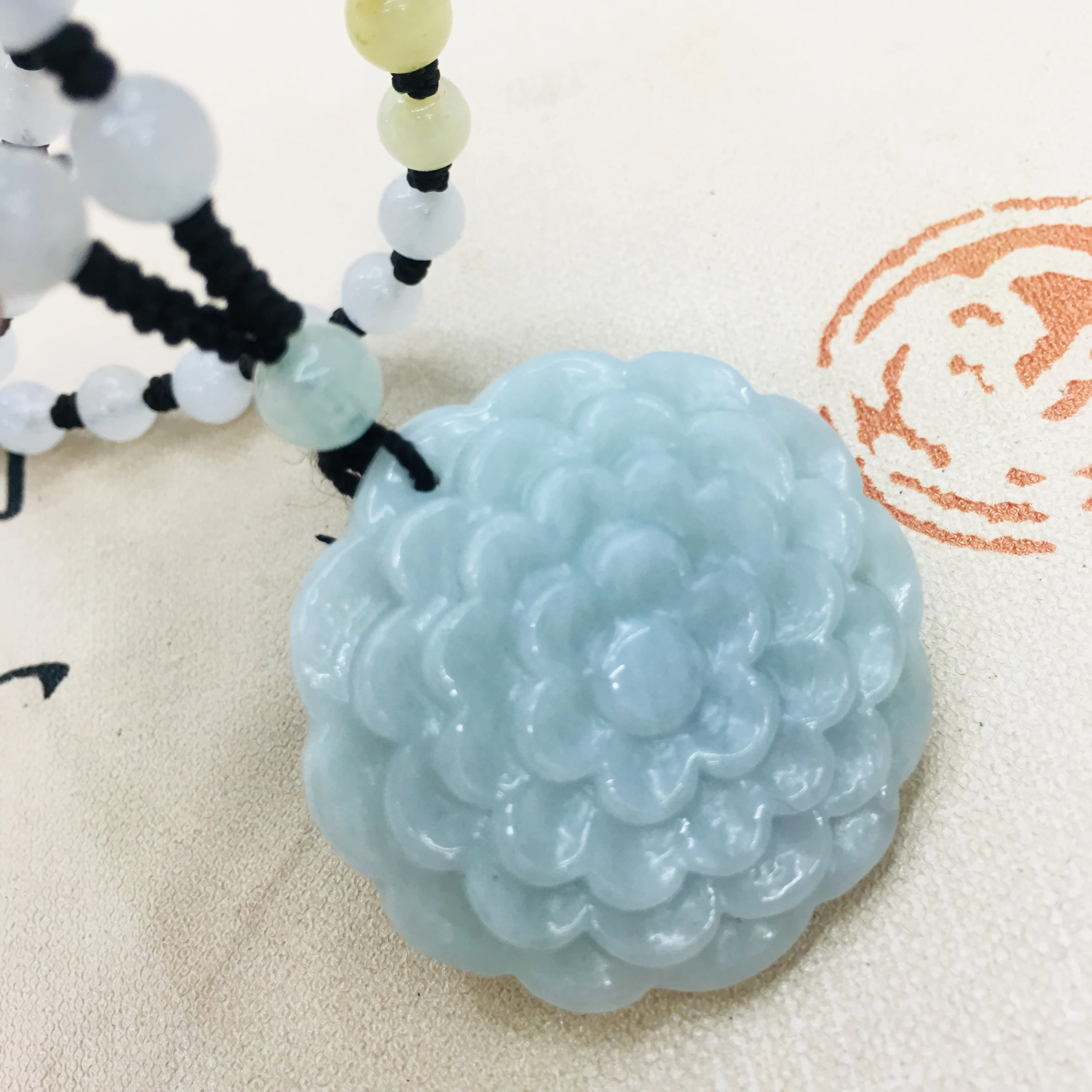 Чистый натуральный Изумрудный нефрит ручной резной подвеска в форме цветка