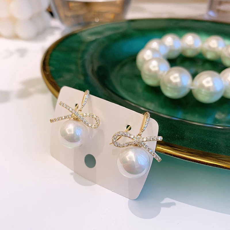 

2020 New Trend Simulated Pearl Women's Long Earrings White Round Pearl Wedding Pendant Earrings Korean Fashion Jewelry Earrings