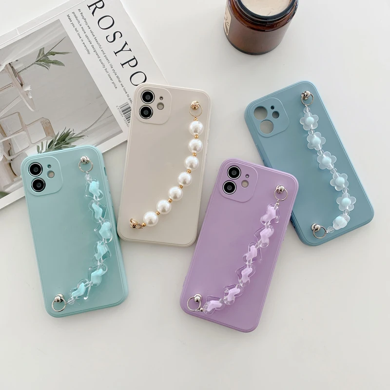 

Flower beads heart bracelet chain lanyard silicone case for iphone 12 11 13 Pro Max Mini X XR XS Max 7 8Plus Protective cover