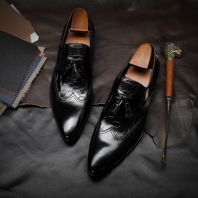 

Tassels Crocodile Pattern Formal Business Shoes Luxury Slip On Pointed Toe Dress Shoes Genuine Leather Wedding Shoes For Men F17