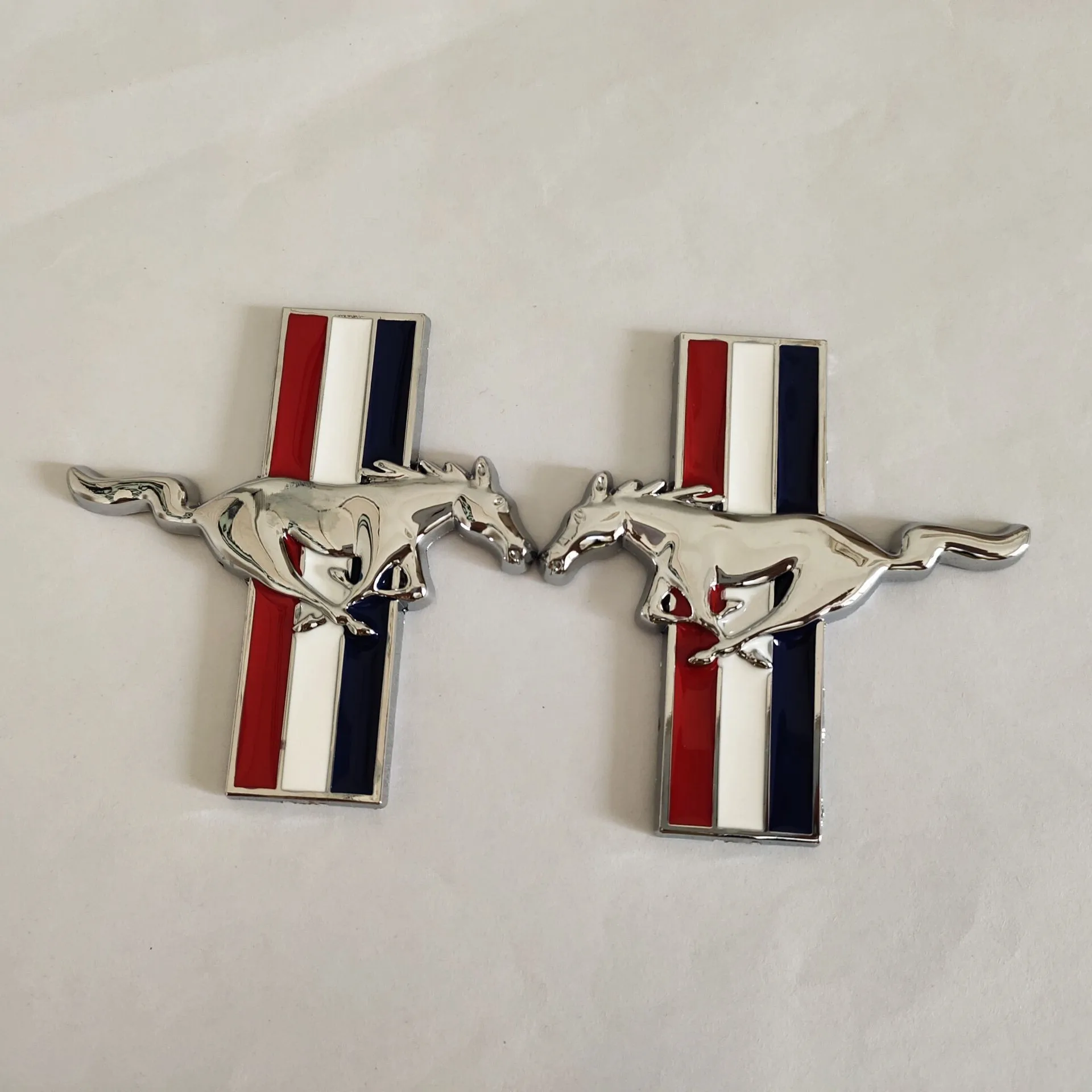 1 пара металла высокого качества 3D Мустанг бегущая лошадь крыло автомобиля