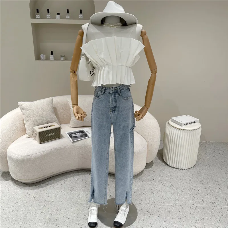 

Women's Spring Summer 2021 Niche Design Fashion Three-dimensional Solid Short Breast Wrapping Style Off Shoulder Top