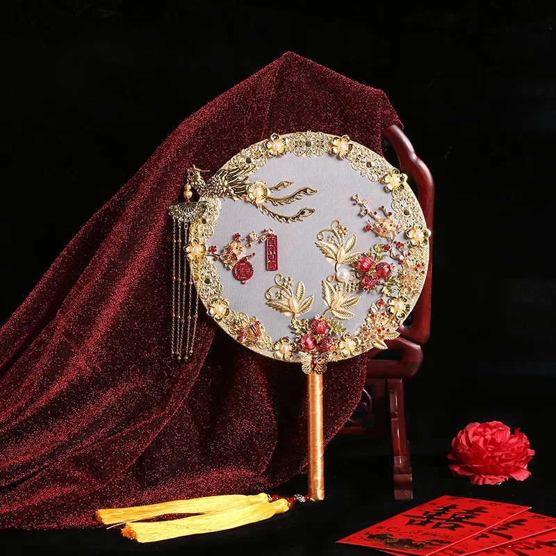

Bride's group fan Chinese wedding ceremony wedding fan holding flowers photography props auspicious fairy garden