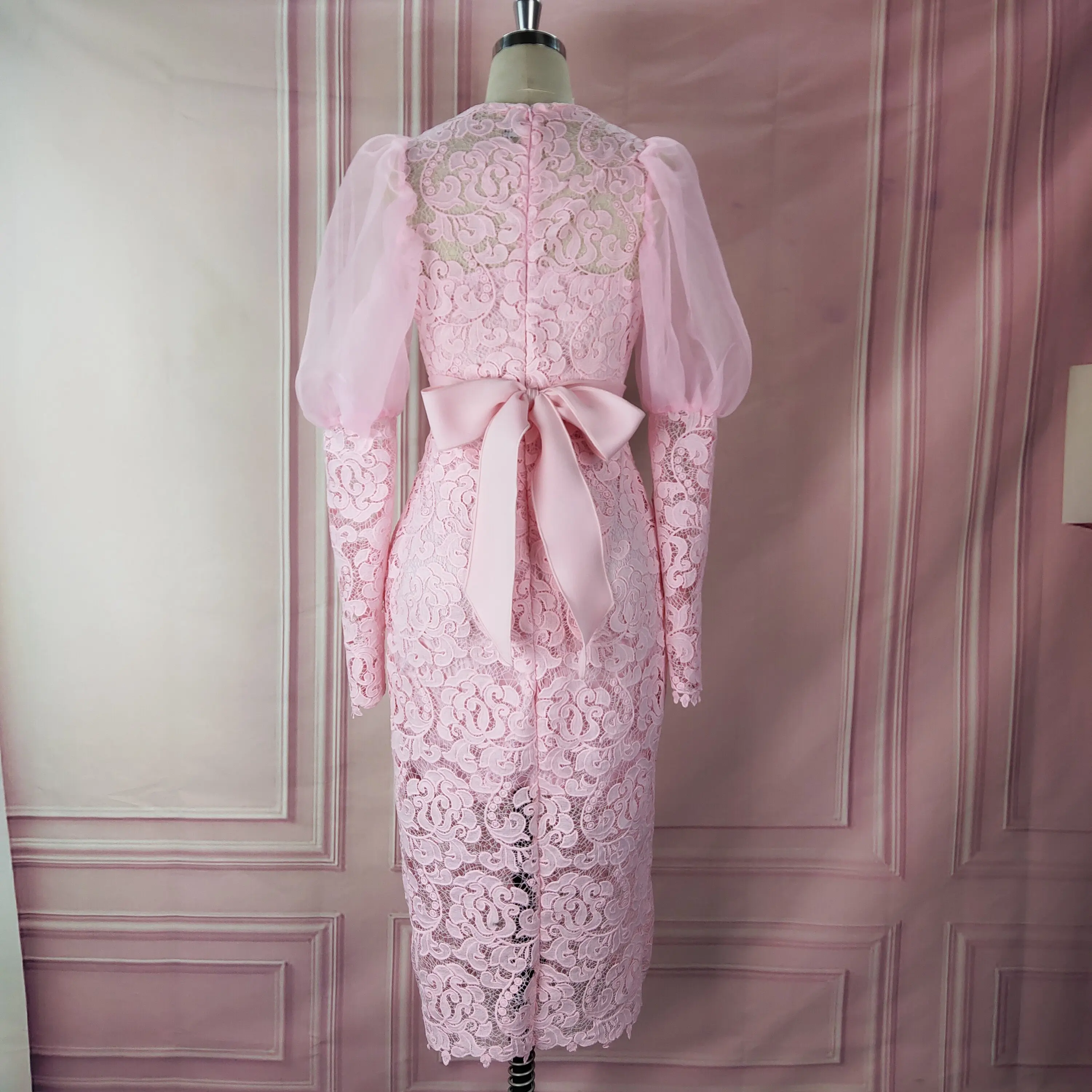Ladies Pink Lace Dress Long Lantern Sleeves Bodycon Patchwork Tulle Date Dinner Elegant Robes Modest African Dresses for Women