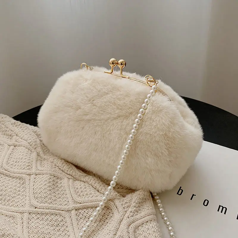

White Women Lady Faux Fur Single Shoulder Bag Winter Pearl Belt Trendy Furry Plush Casual Vogue Korean Japan UK Girl Bags Bols