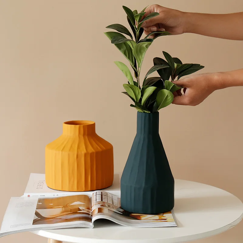 Фото Нордическая Минималистичная керамическая ваза Morandi для украшения дома, гостиной, дисплей, настольное украшение, художественная ваза, сваде... №4
