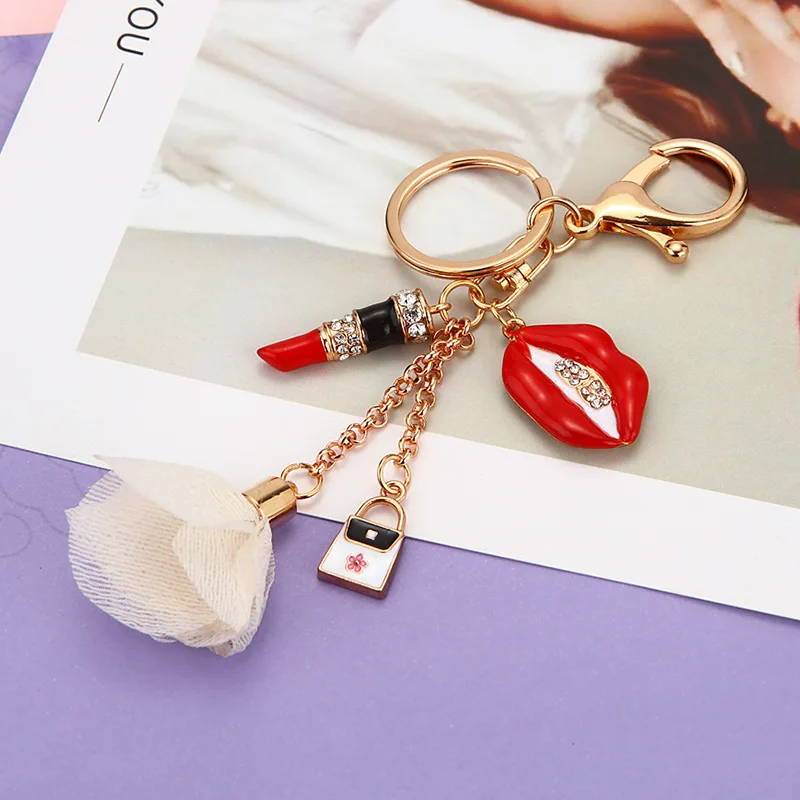 

Fashion Creative Rhinestone Personality Lipstick Bag Car Keychain Female Schoolbag Pendant Metal Keychain Ring Gift