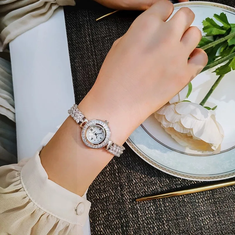 

Fashion Women Full Crystals Jewelry Watches Luxury Rhinestone Bracelet Watch Waterproof Quartz Roman Wrist Watch Lotus