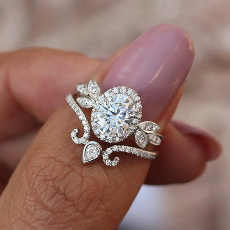 

Charm Vine Leaves Heart White Crystal Wedding Rings Luxury Oval Cubic Zirconia Promise Rings for Women Engagement Jewelry Z5M539