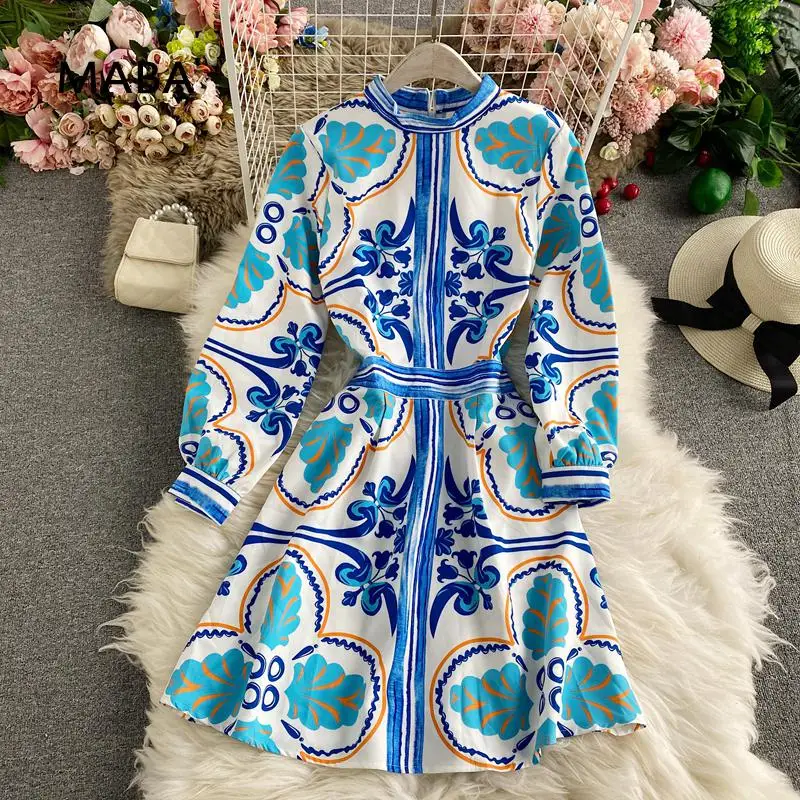 

Vintage palace style knee length dress women's standing collar long sleeve collect waist hit color MIDI dress autumn new 2021