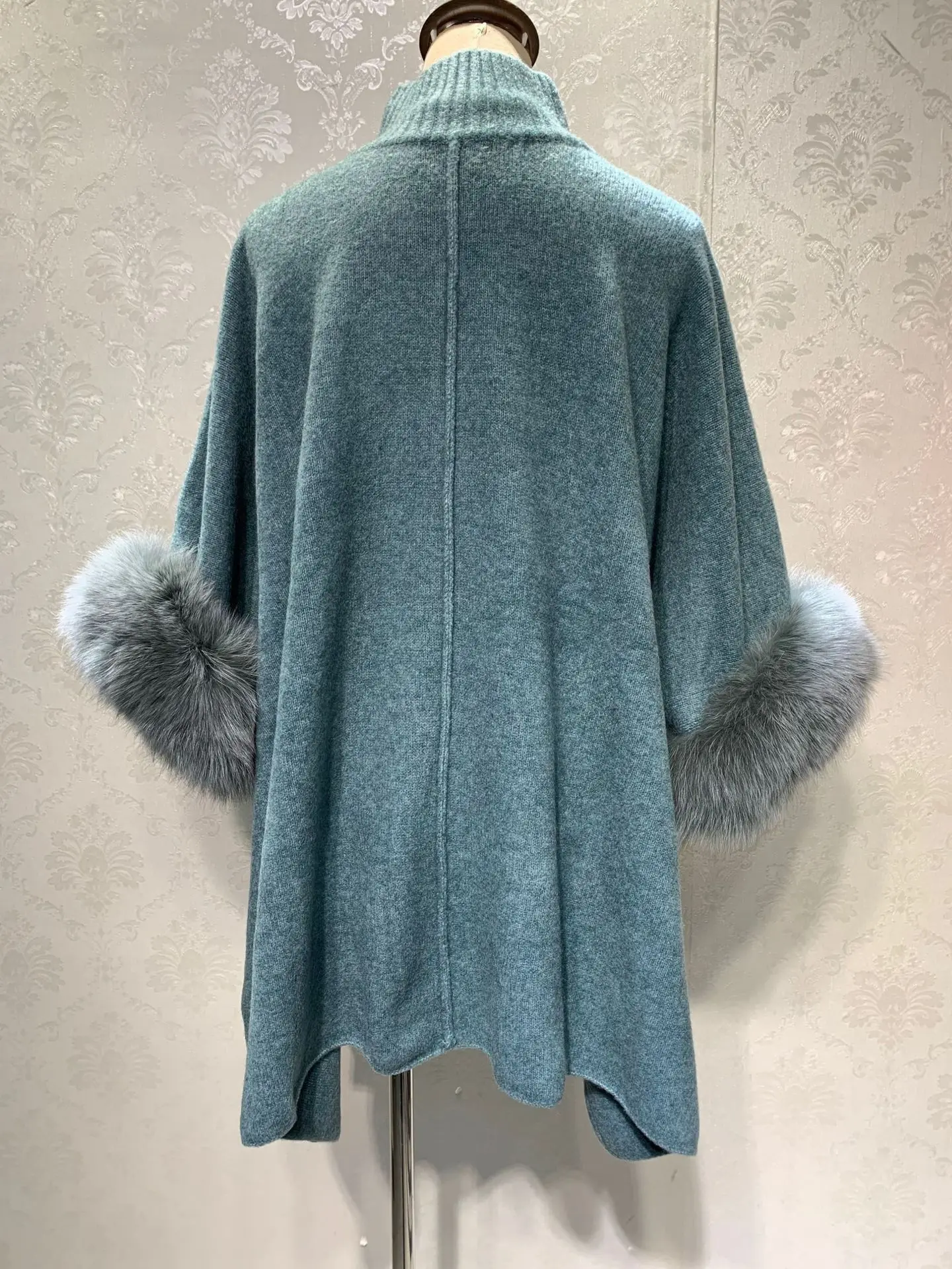 2021 New Winter Turtleneck Fur Patchwork Cloak Pullover Loose Knitted Sweater Women's Fashion Knitwear