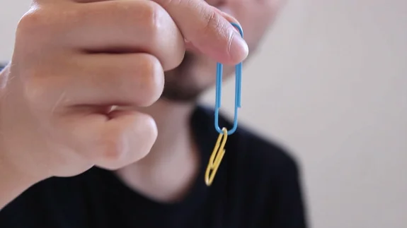 

Clip's by Thinking Paradox - Magic Tricks