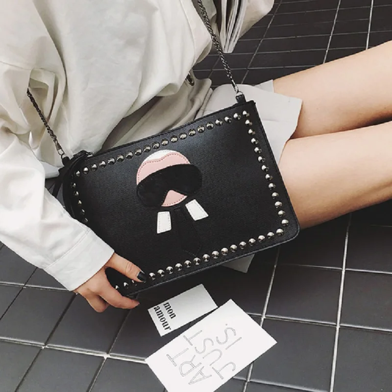 Женские сумки клатчи с заклепками водонепроницаемые мессенджеры из