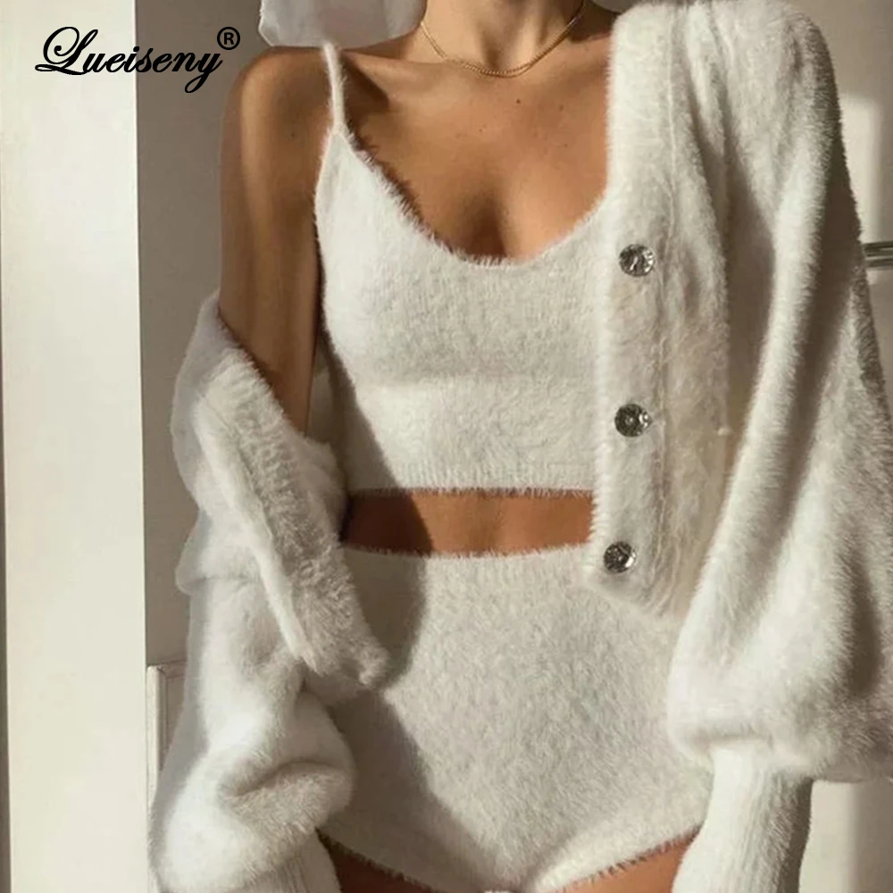 

LUEISENY Blogger Sweater Female Autumn Female Mink Wool Knitting Condole Shorts Three-piece Suit the United States hot style
