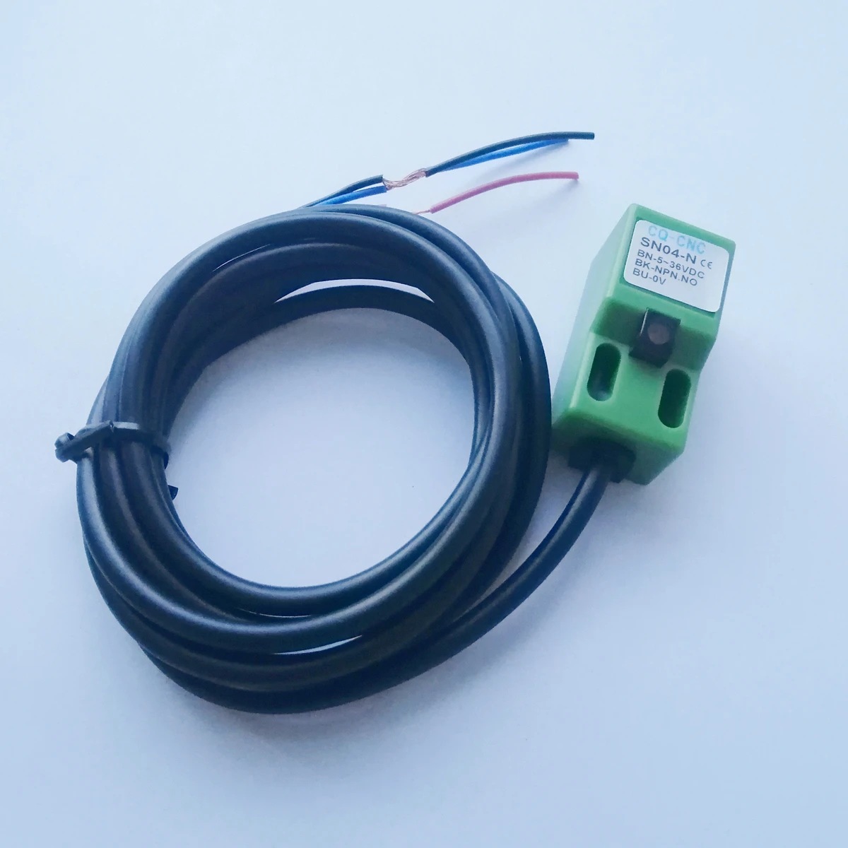 

Флуоресцентный датчик приближения с ЧПУ, 4 мм