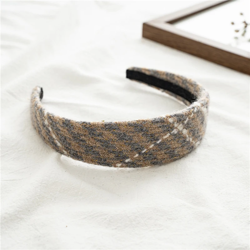 

2020 Winter Wide-brimmed Knitted Head Hoop for Women Girls Cloth Tweed Headband Retro Plaid Print Hair Hoop Hair Accessories