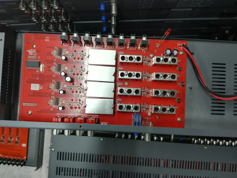 Модулятор для кабельного телевидения 4 в 1 V-4860FM | Электроника