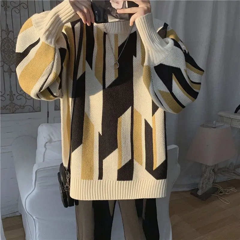 

Autumn and winter sweater men's Korean version of loose laziness handsome joker sweater trend student hooded sweater jacket