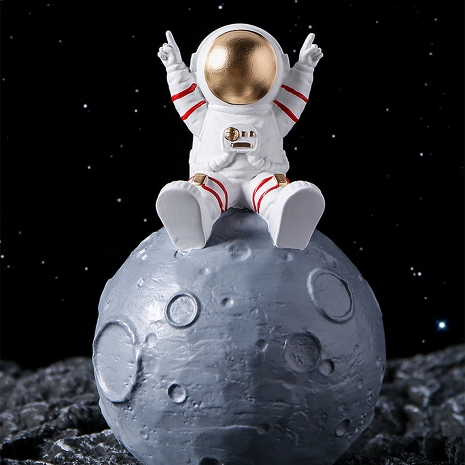 

Astronaut Piggy Bank Modern For Living Room Figurines Creative Piggy Bank Desk Decorate Birthday Gift for Home Decoration