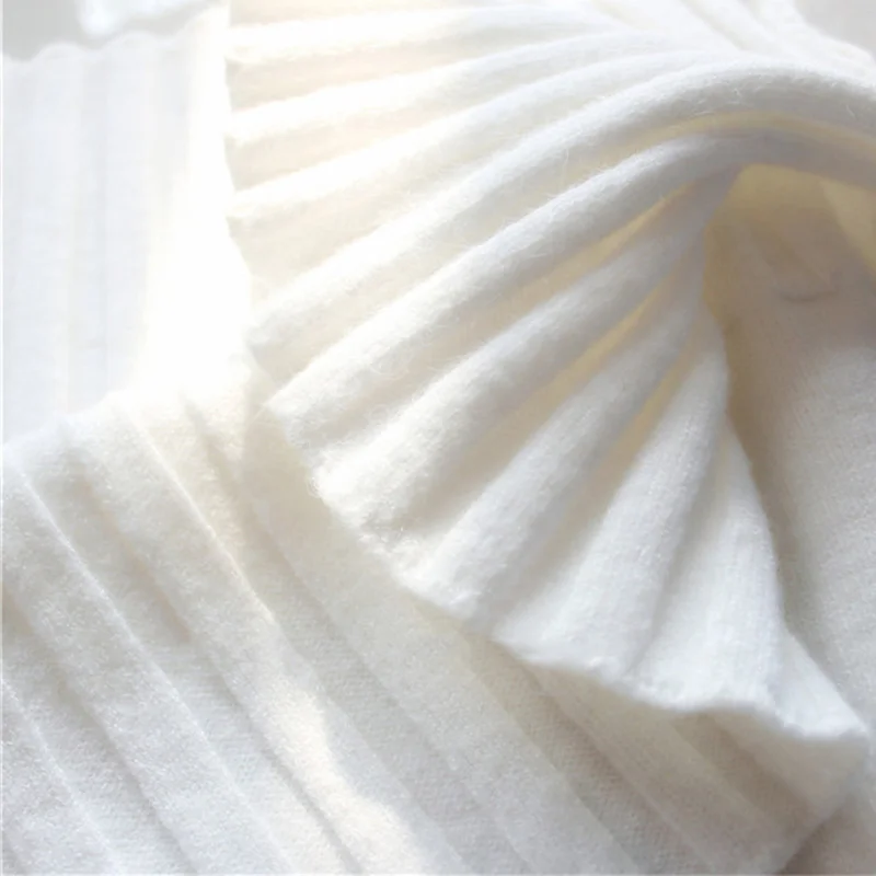 Женский трикотажный пуловер в рубчик повседневный однотонный облегающий свитер