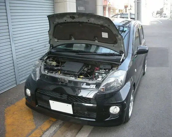 Передний капот для Toyota Passo QNC10 / Daihatsu Boon (M300/AC10) амортизаторы передний газовые