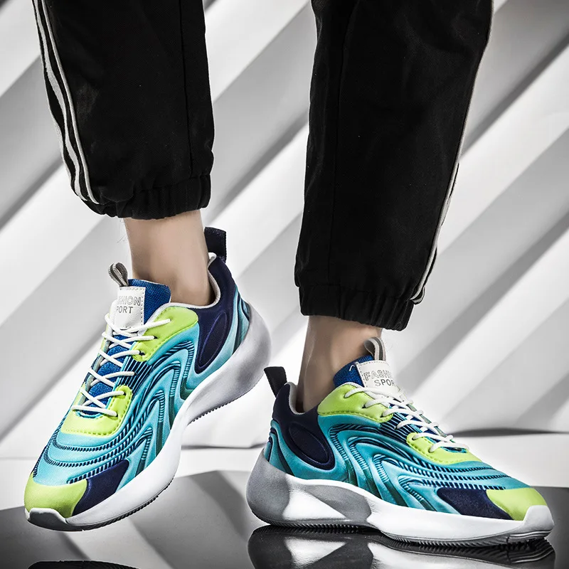 

Sports shoes 2020 spring new travel shoes breathable running shoes green sports leisure and comfortable