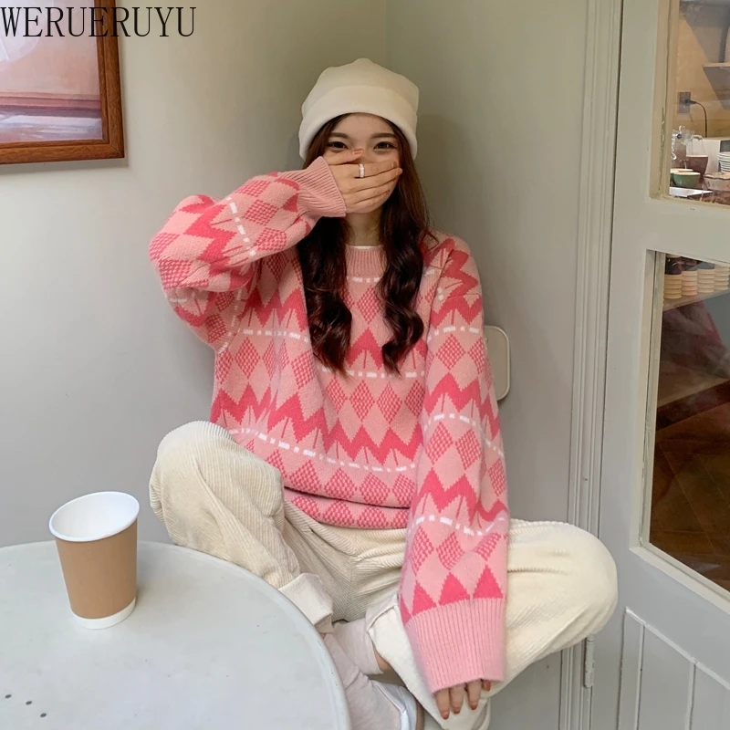 Джемпер женский трикотажный с круглым вырезом и длинным рукавом