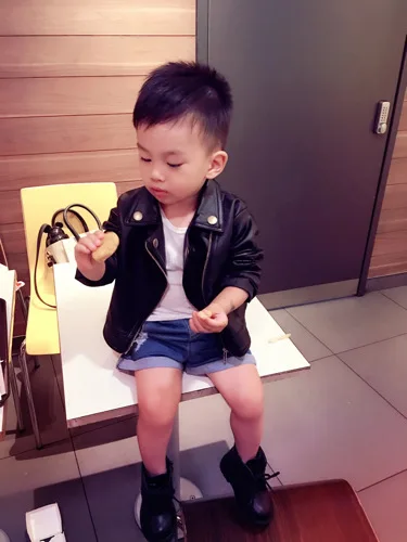 Cappotto per bambino e bambina giacca calda in Pelle cappotto autunno e inverno nella versione coreana per bambini della gi