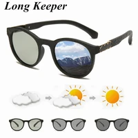 2020 brand photochromic sunglasses men polarized chameleon discoloration sun glasses for male vintage round driving tr90 goggles