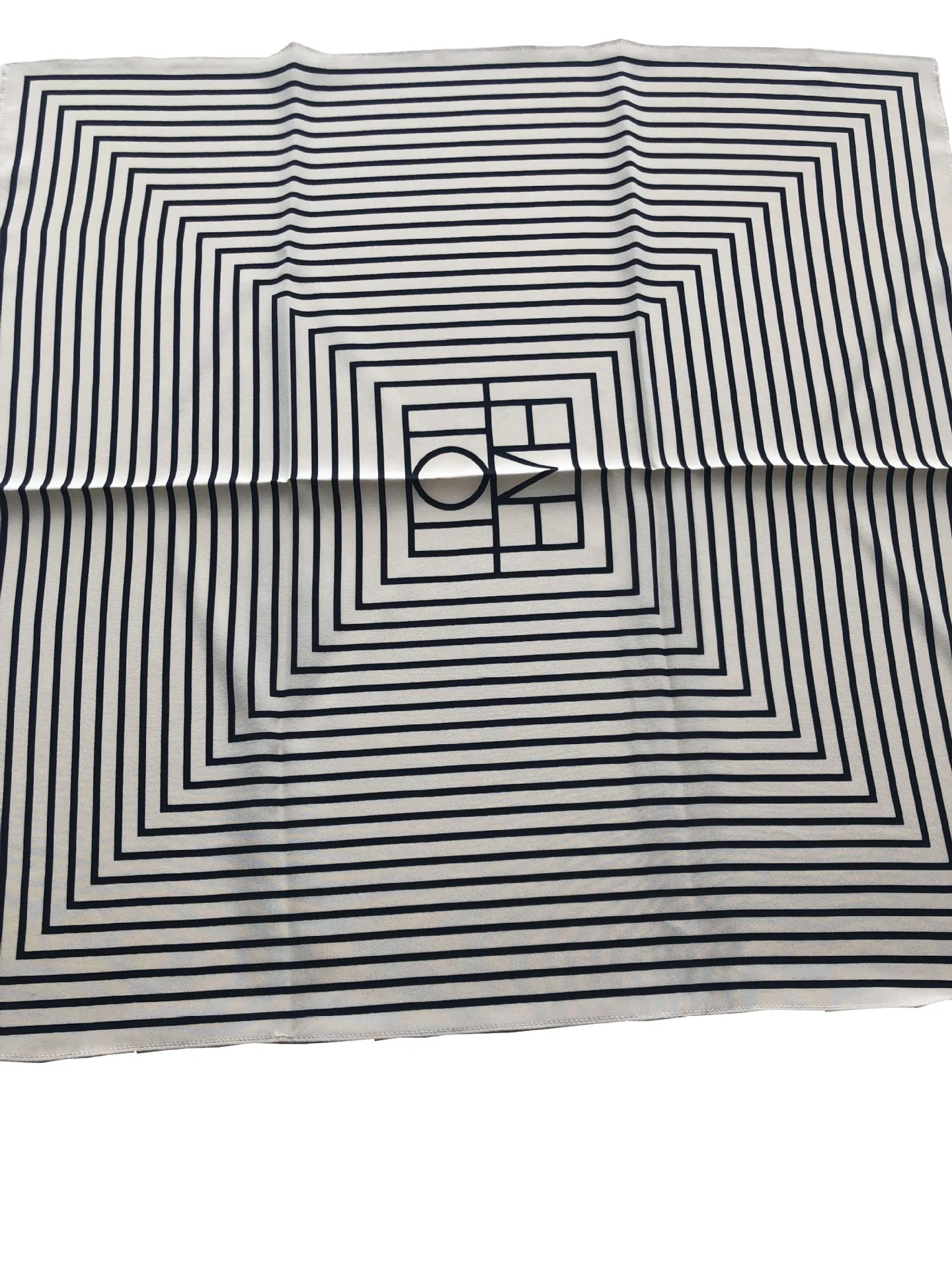 Бесплатная доставка, Шведский брендовый платок в полоску, простой дизайн, 100% шелковые квадратные шарфы, женский роскошный платок