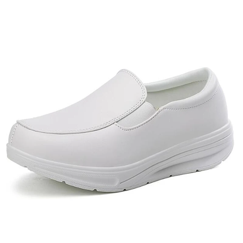 

New Flats Woman Loafers Casual Slip On Outdoor Bearthable White Work Shoes Platform Walking Ballet Sneakers Nurse Moccasins
