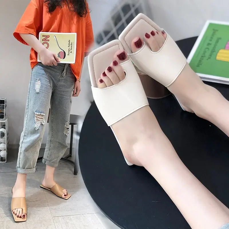 

Shoes Woman 2021 Rubber Flip Flops Slippers Summer Med Pantofle Luxury Slides Shale Female Beach Low Hawaiian New Flat Designer