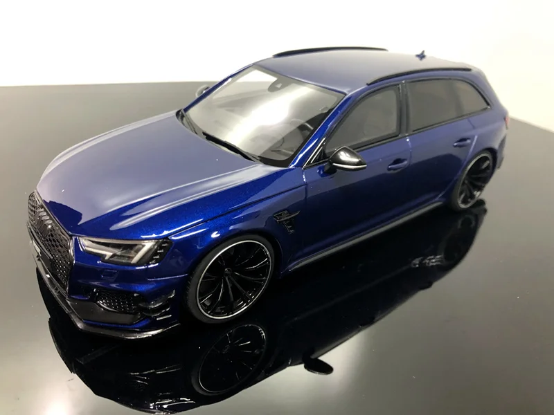 

Эксклюзивный фотоальбом Audi ABT RS4 avant Asia 1:18 GT-Spirit