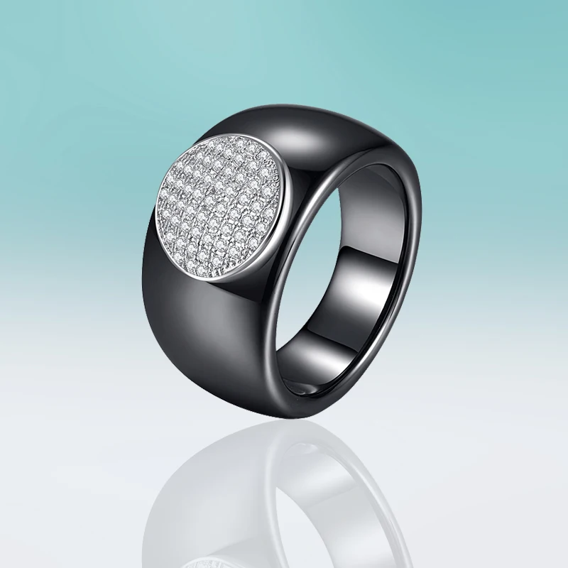 Роскошное черно белое керамическое кольцо серебряного цвета большое круглое