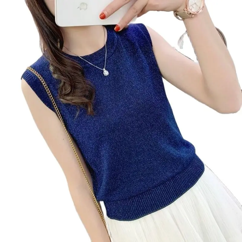 

Bright silk camisole women's short large size loose Korean round neck new bottoming shirt sleeveless knitted fat mm outer wear