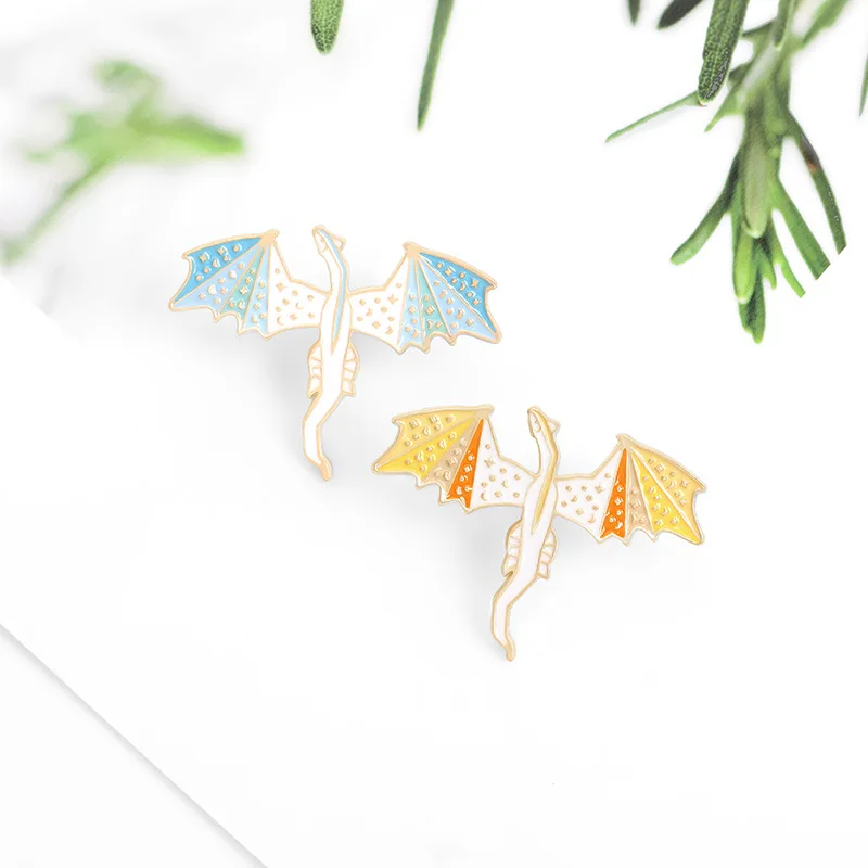 Милый летающий дракон динозавр брошь эмалированный штифт значок булавки