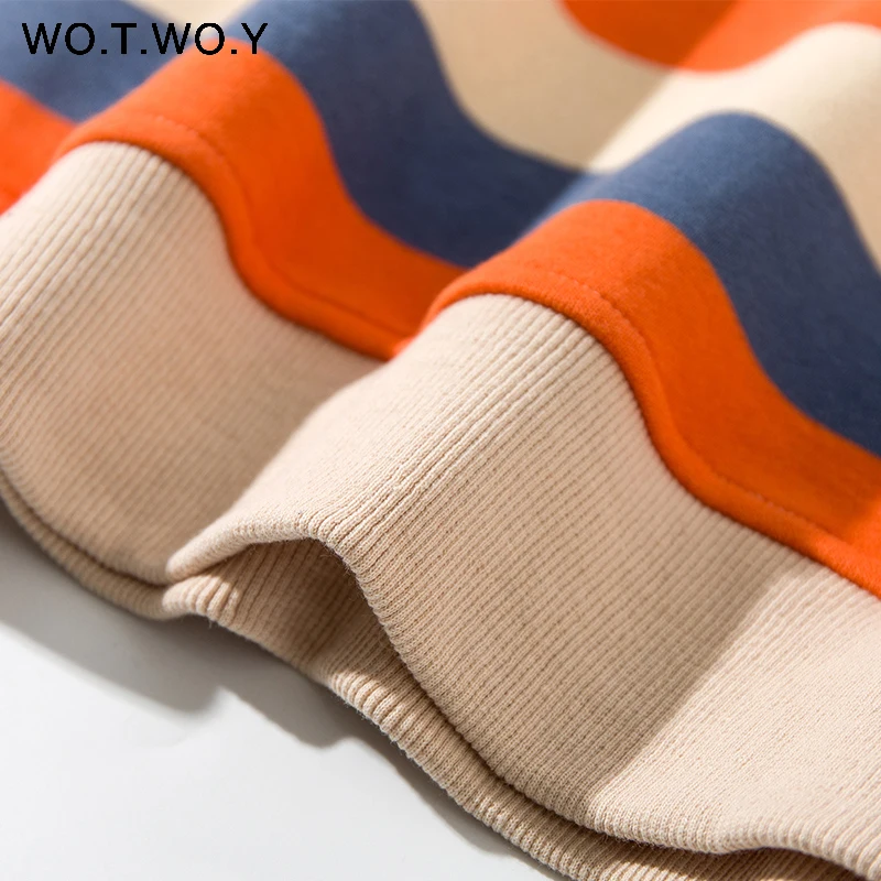 Женское трикотажное платье с капюшоном WOTWOY осенне зимнее Хлопковое до колена