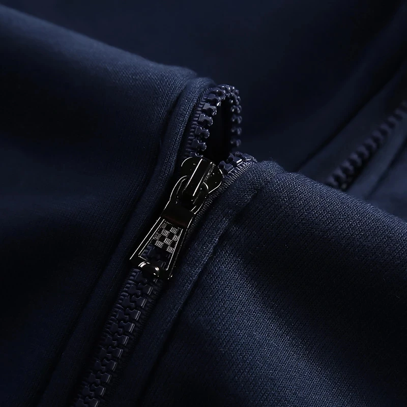 Мужской спортивный костюм из двух предметов: толстовка + спортивные штаны