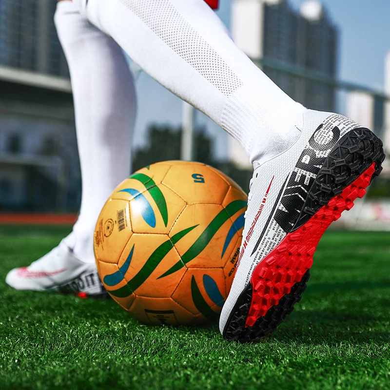 

Comfortable Sports Men Soccer Shoes Kids Non-Slip Training Football Breathable Sports Shoes Athletic Soccer Unisex Sneaker Shoes