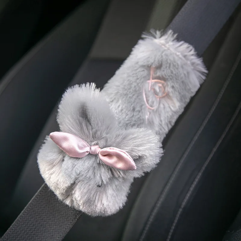 

2021 Car Headrest Lumbar Support Cartoon Rabbit Car Headrest Neck Pillow Plush Car Interior Accessories Cute Plush Shoulder Pad