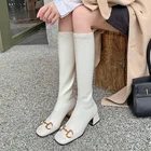 Эластичные ботинки, женские кожаные ботинки, облегающие белые высокие ботинки на толстом каблуке, высокие ботинки с квадратным носком, осень 2021