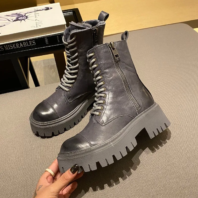 

Женские ботинки из натуральной кожи, на толстой подошве, с круглым носком