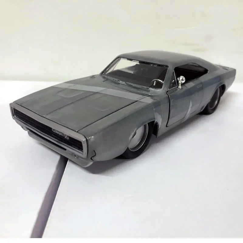JADA 1/24 масштабная модель автомобиля игрушки зарядное устройство и Toyota Супра литье