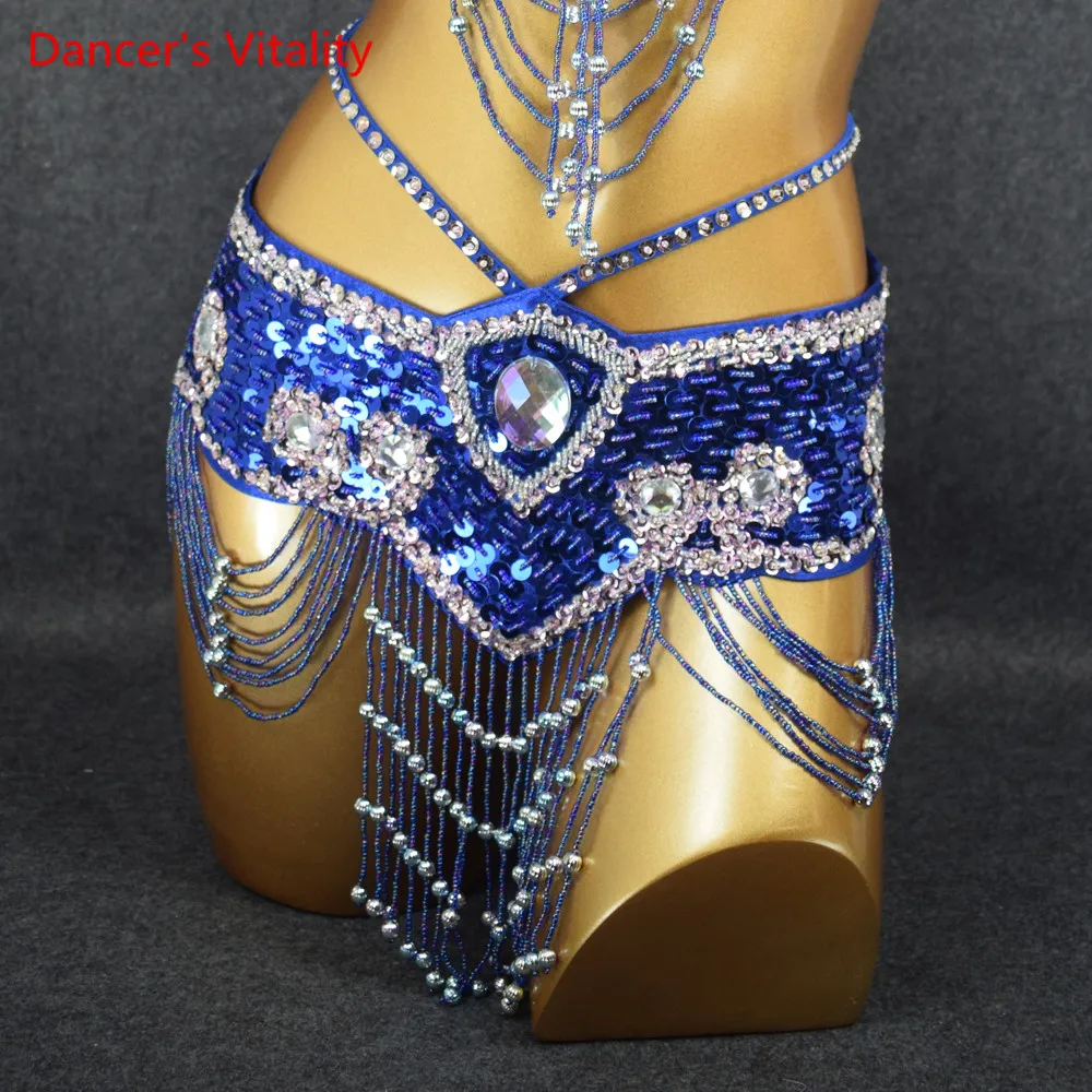 Роскошный детский костюм для танца живота украшенный бусинами и кристаллами