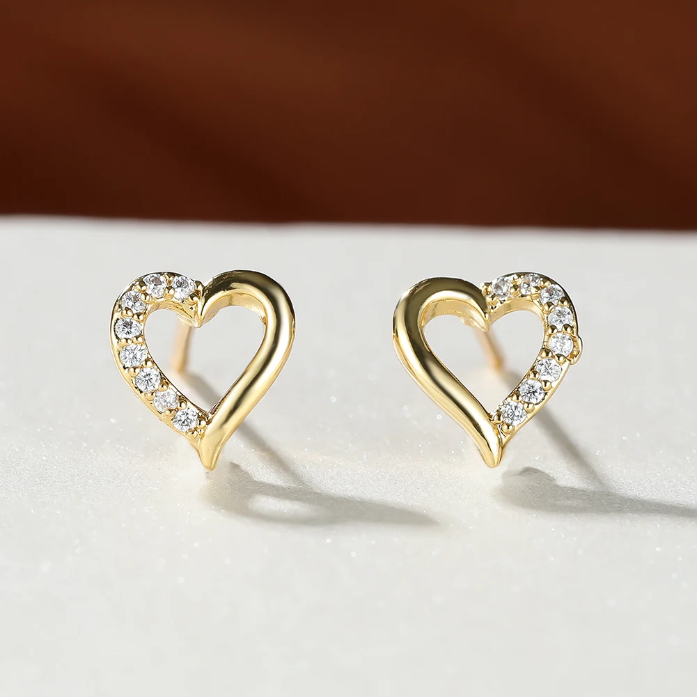 

Light Luxury Gold Piercing Stud Earrings for Women Cute Fashion Heart Shaped Zircon Ear Studs Wedding Birthday Jewelry Gift