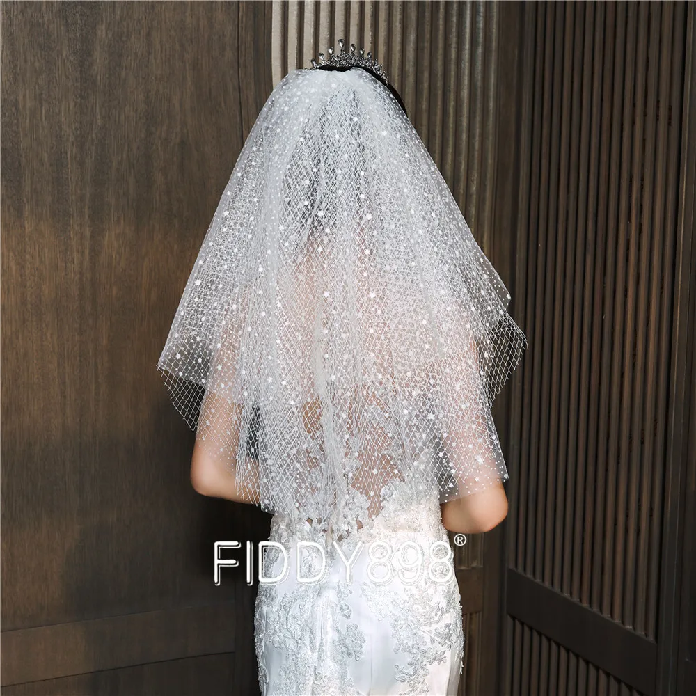 Фата свадебная короткая с гребнем 2 слоя 2020 тюля |