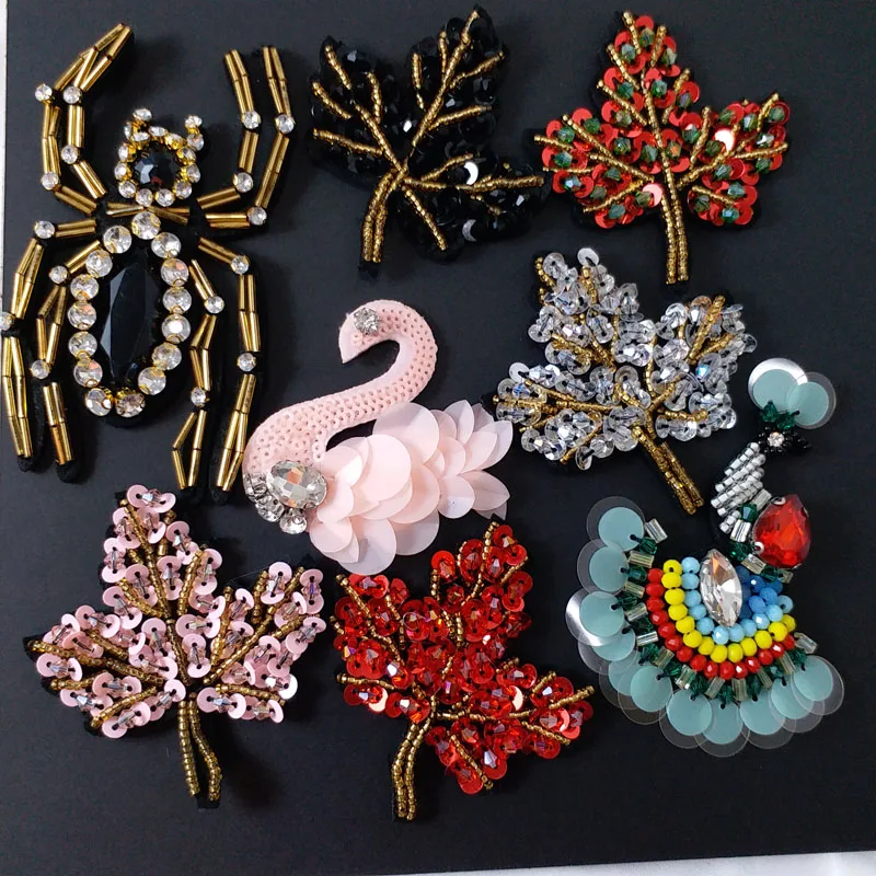 Вышивка с изображением листьев животных рукоделие вышивка своими руками патчи